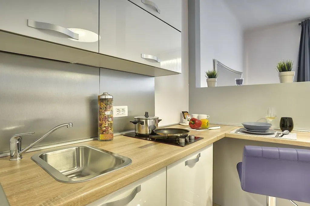 D&A Center Apartments With Free Parking Pula 0*,