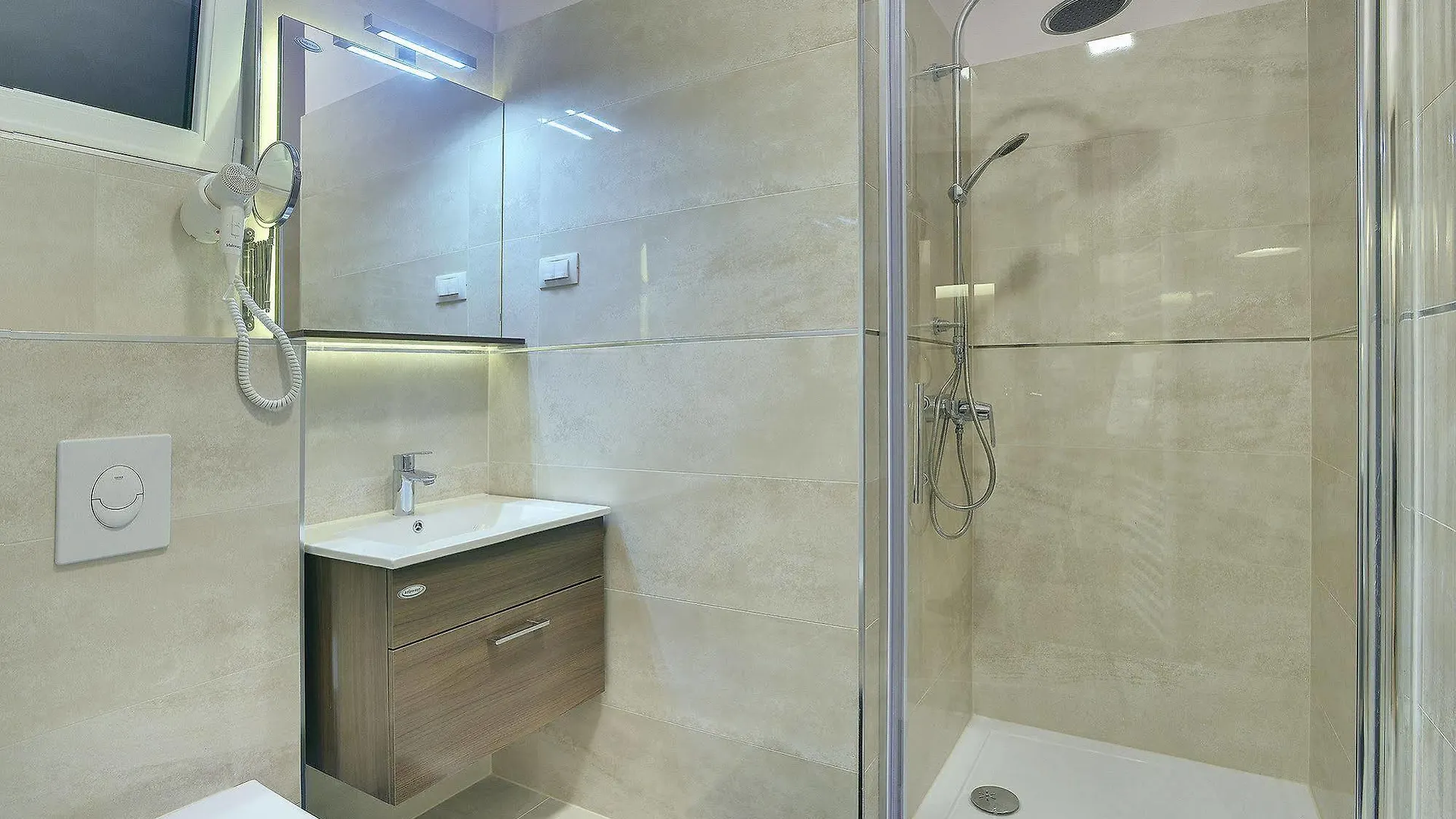 D&A Center Apartments With Free Parking Pula 0*,